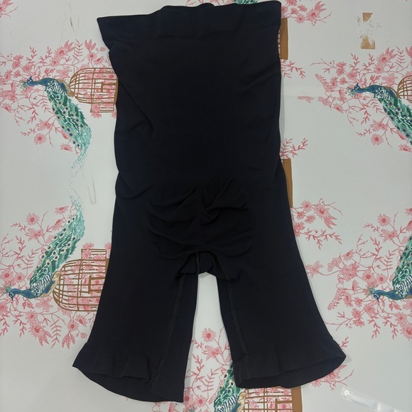 Skims‎ onyx high waist above knee shorts  shapewear XL - Picture 8 of 12